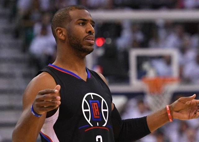 成人午夜在线播放